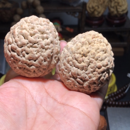 吊坠橄榄核虫眼脑纹金刚45