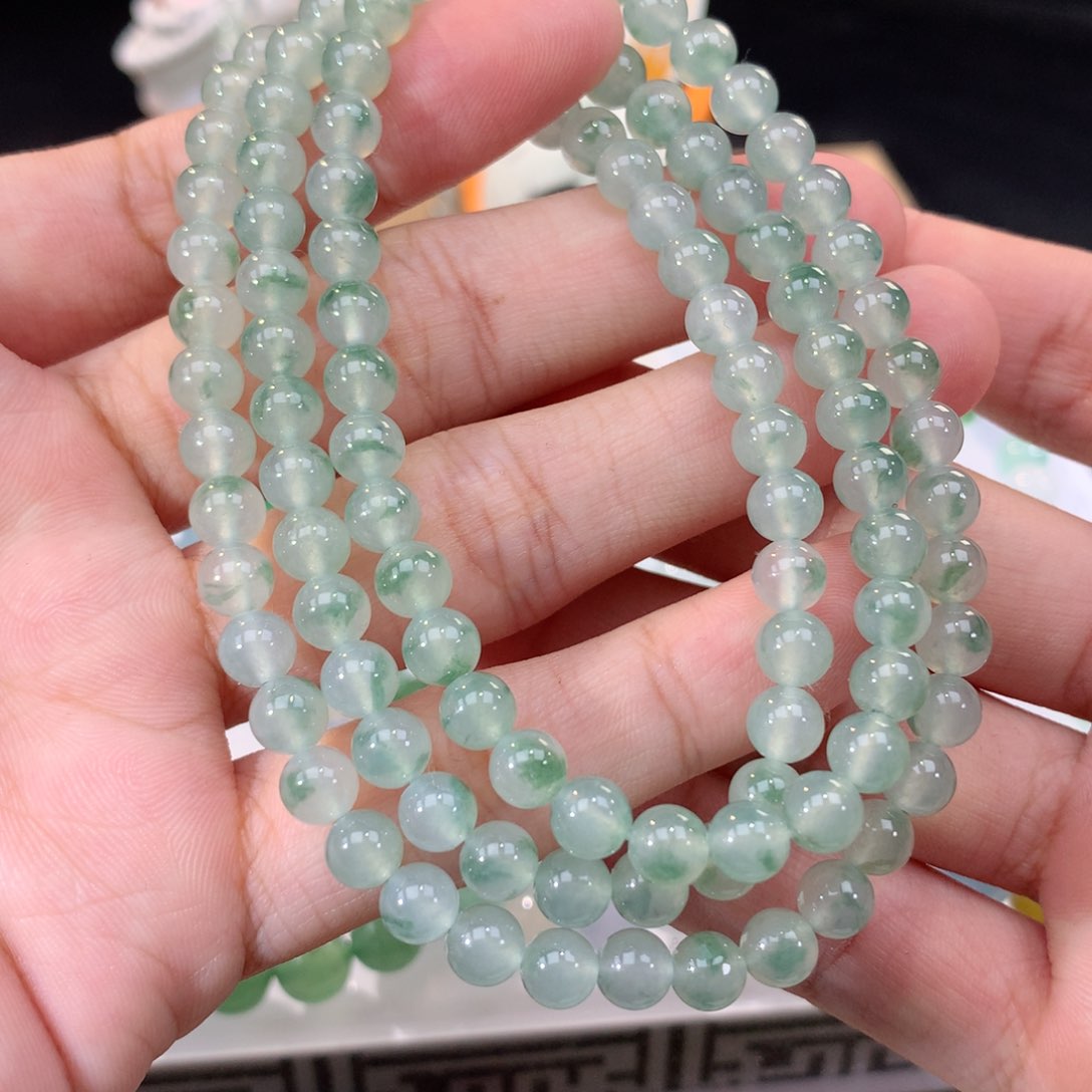 翡翠手链未镶嵌翡翠