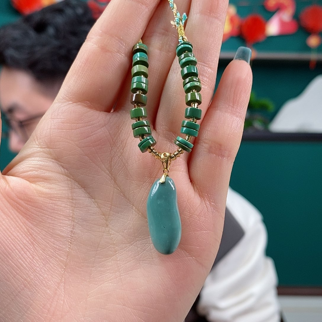 绿松石珠宝奇石18K金镶嵌