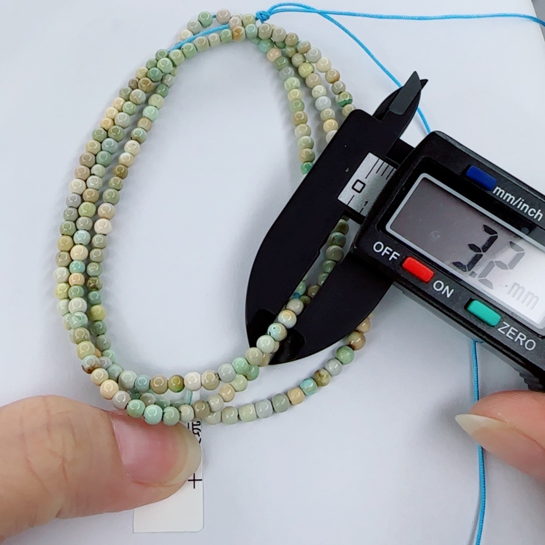 绿松石未镶嵌颈饰