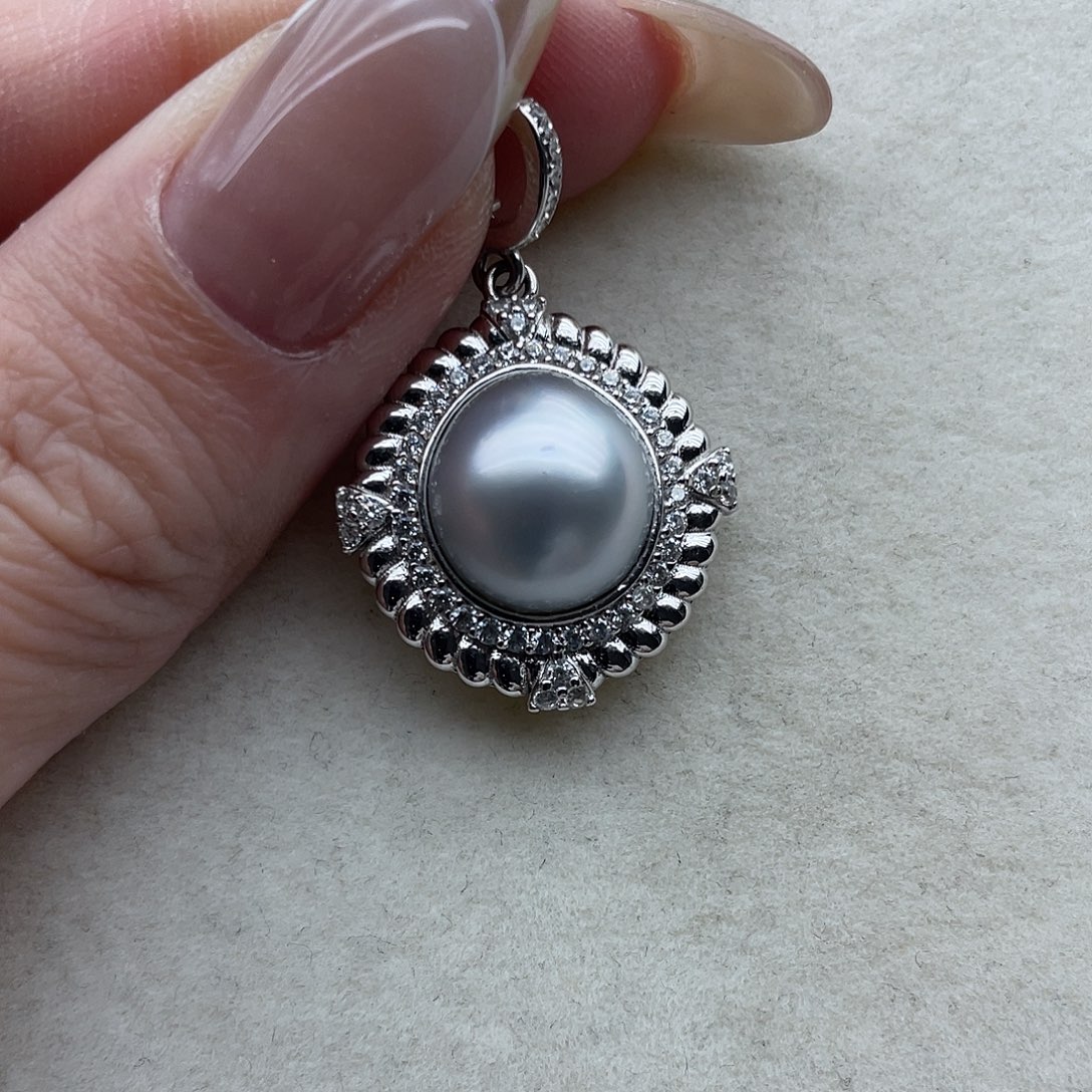 银S925镶嵌吊坠97海水珍珠