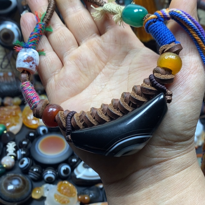 玛瑙/玉髓未镶嵌颈饰