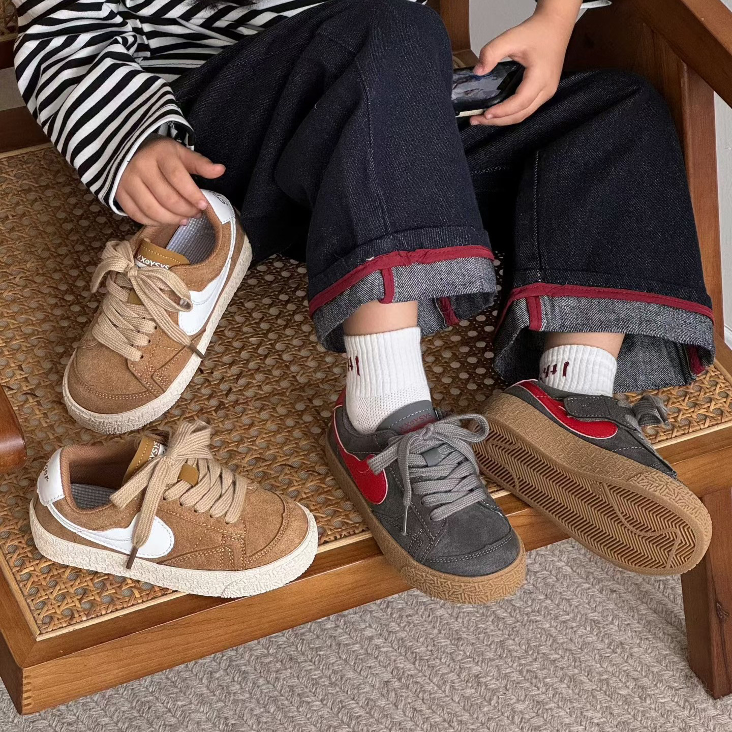 巴拉aj童鞋秋季新款男童韩版休闲鞋儿童软底板鞋女童运动鞋百搭潮