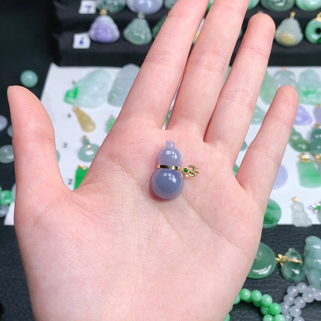 翡翠吊坠(不含链)未镶嵌翡翠