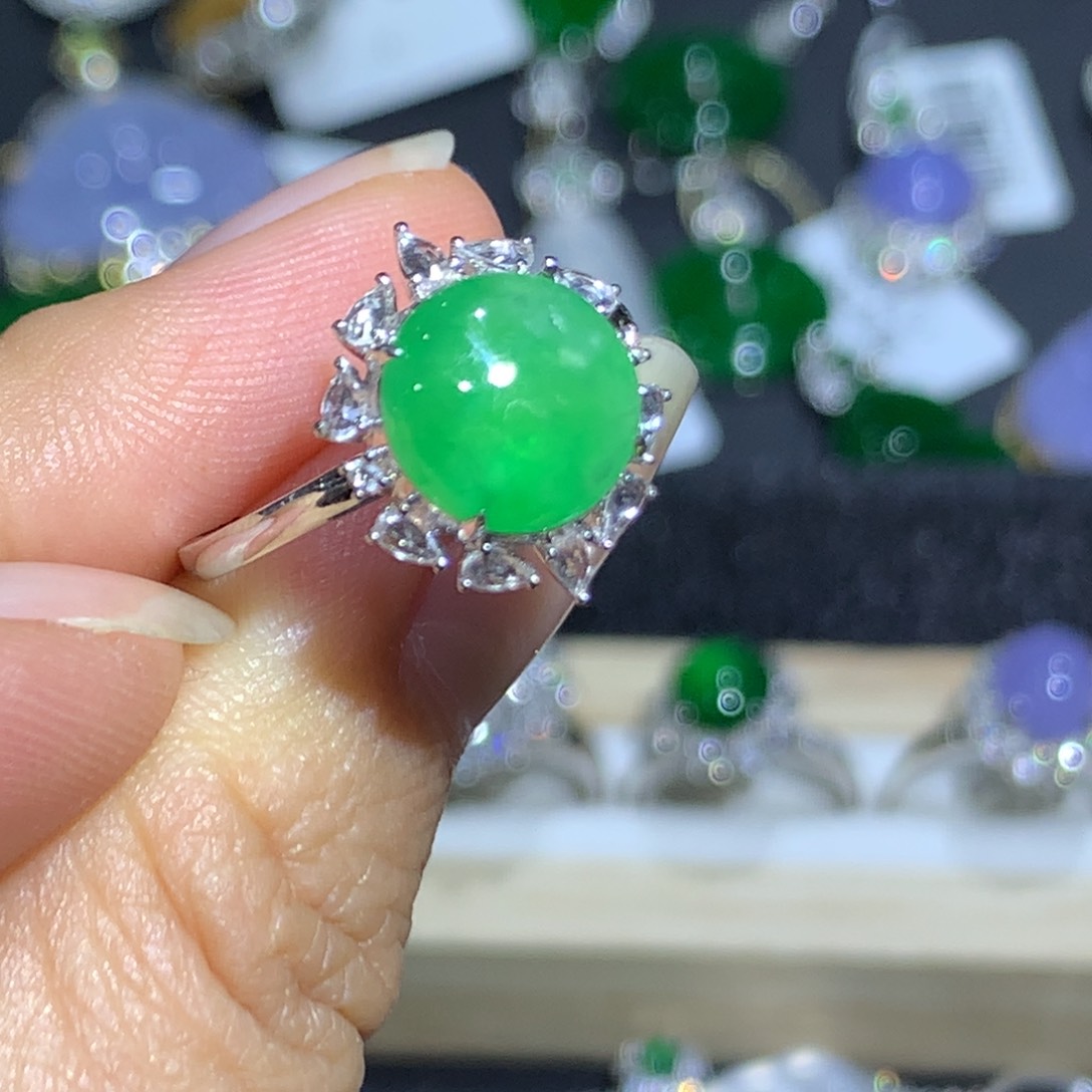 翡翠戒指18K金镶嵌9、