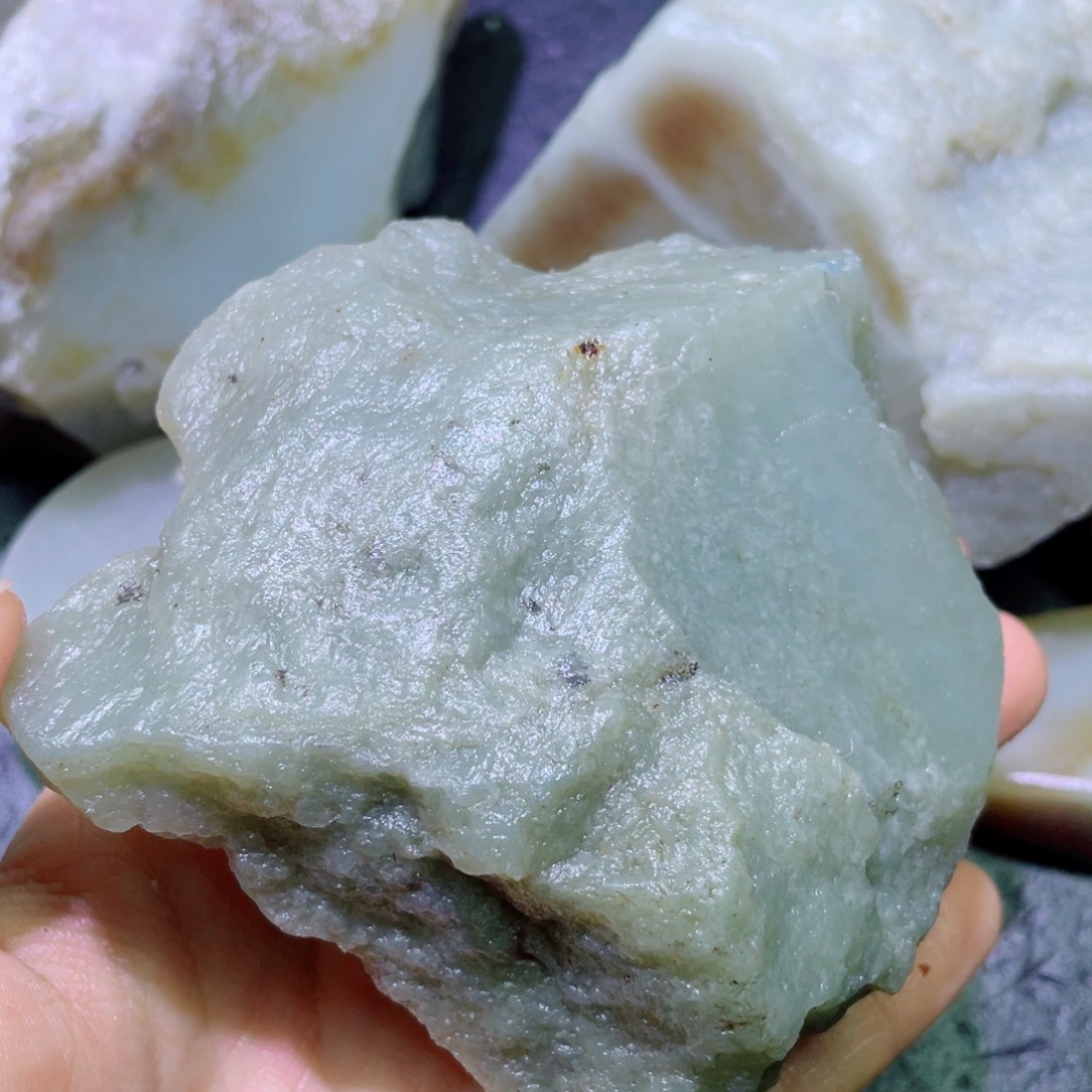 和田玉未镶嵌珠宝半成品