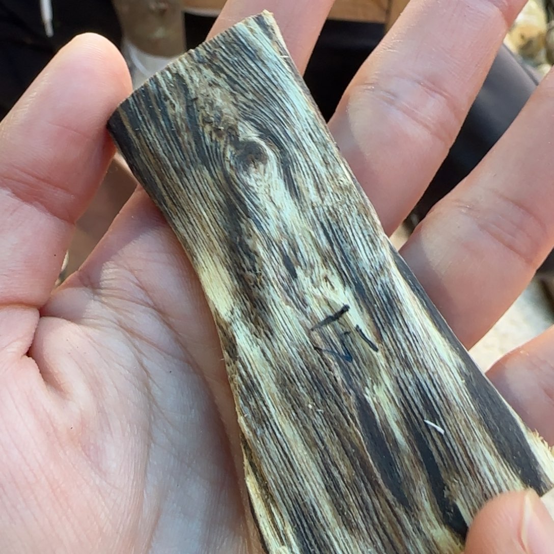 树脂制品15号奇楠原木一个