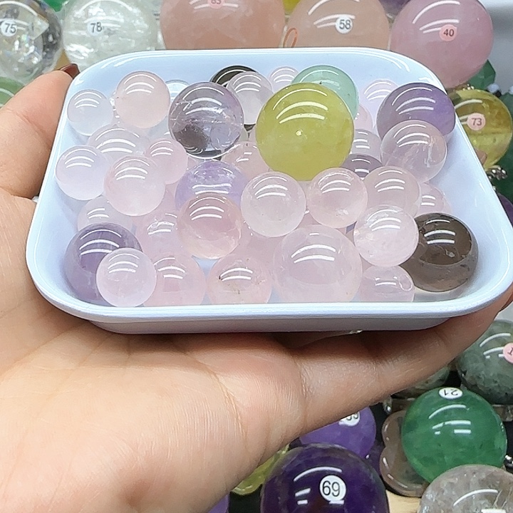 吾***_水晶珠宝半成品未镶嵌
