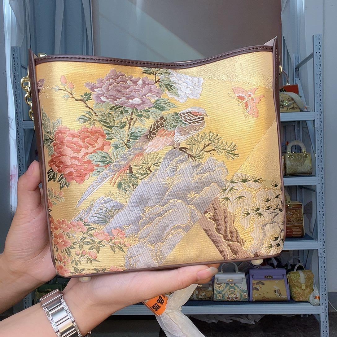 织物桑蚕丝非遗唐锦耳朵包