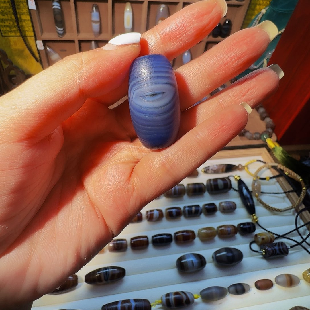 合金颈饰玛瑙/玉髓l****o