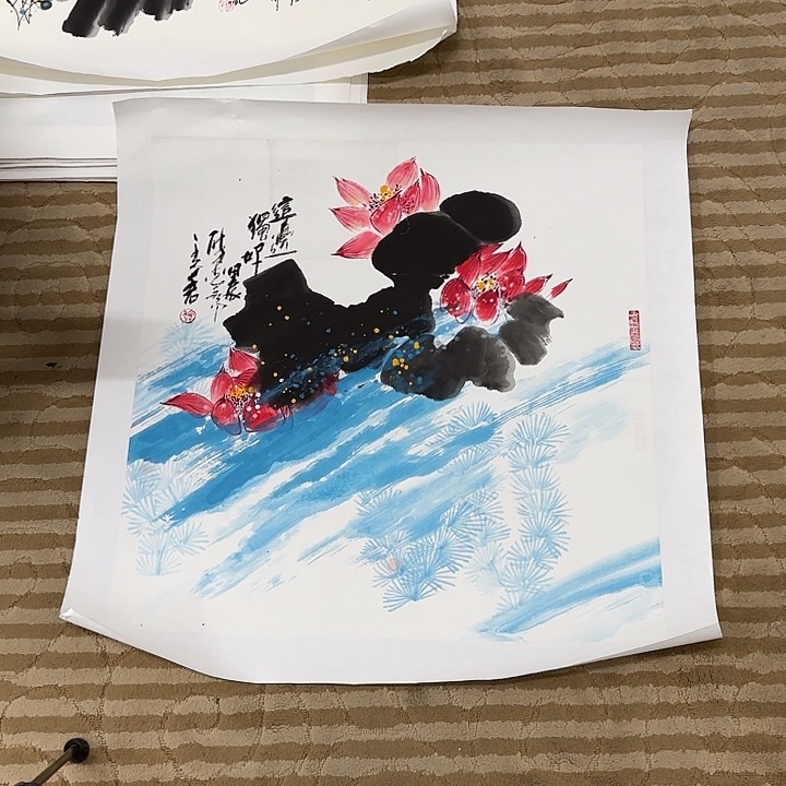 国画花鸟的翅膀是白色和黑色