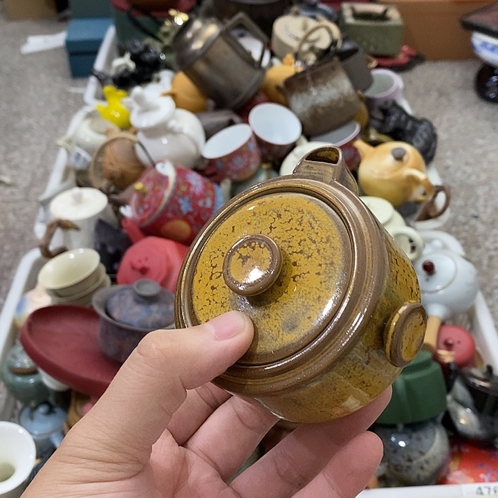 陶瓷艺术品及陶瓷壶壶