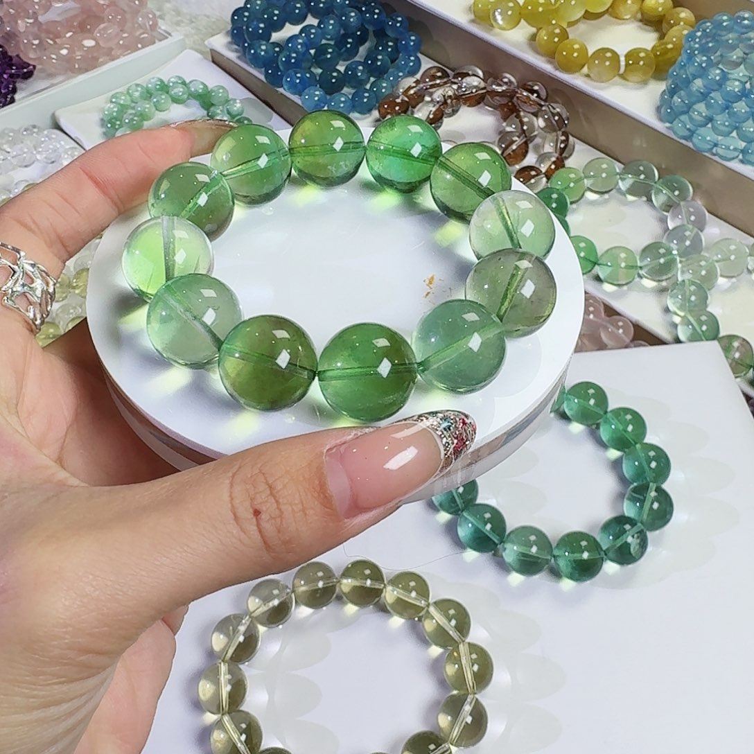 水晶手镯未镶嵌尤**果绿莹石17