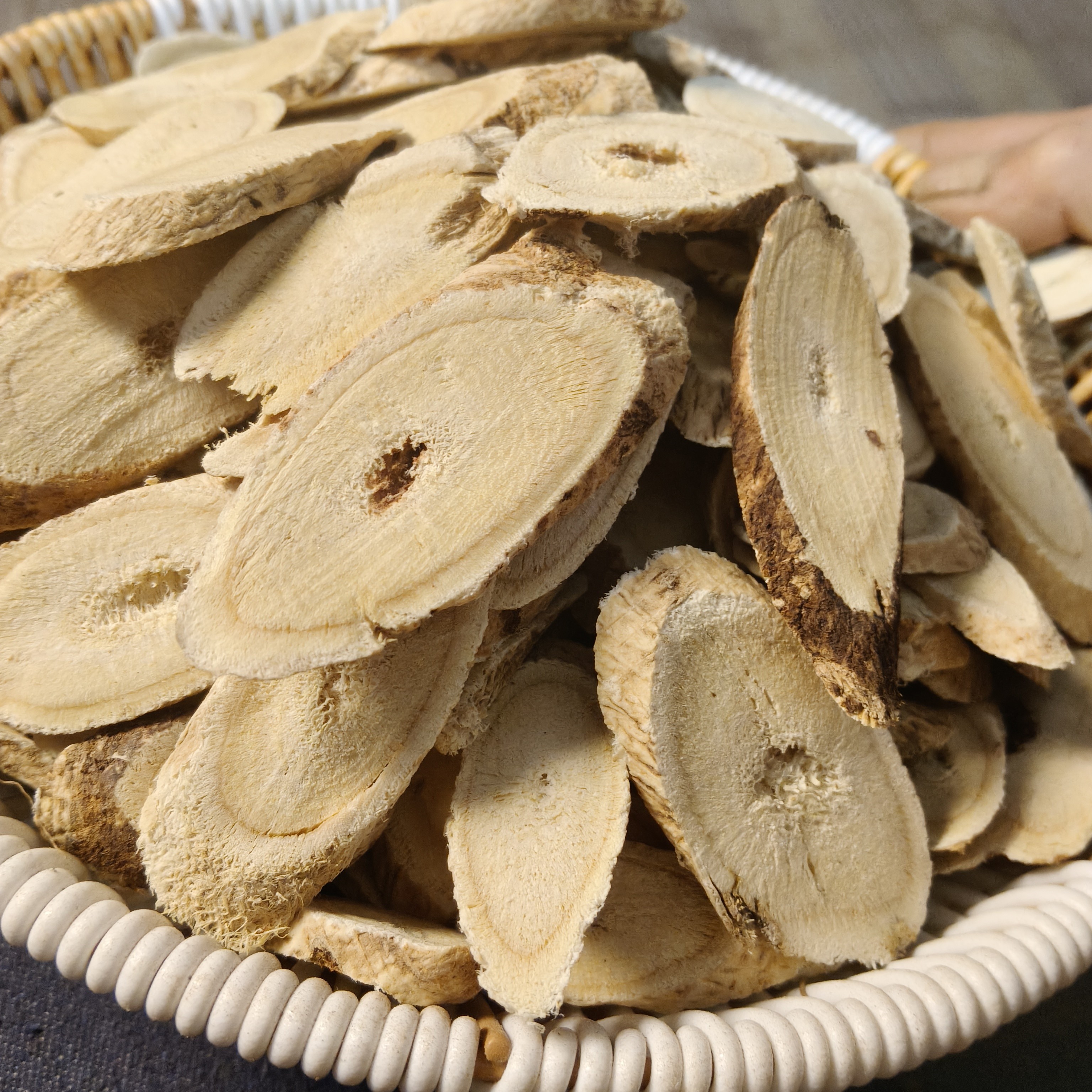 甘肃岷县野生黄芪大片无硫无熏泡水煲汤炖肉泡水煮水中药材