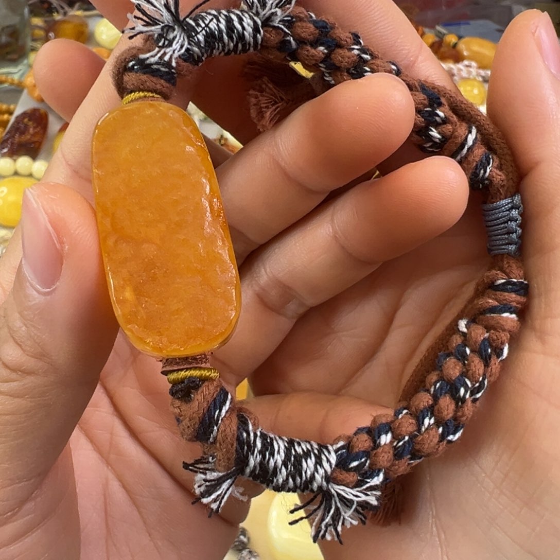 蜜蜡裸石未镶嵌蜜蜡