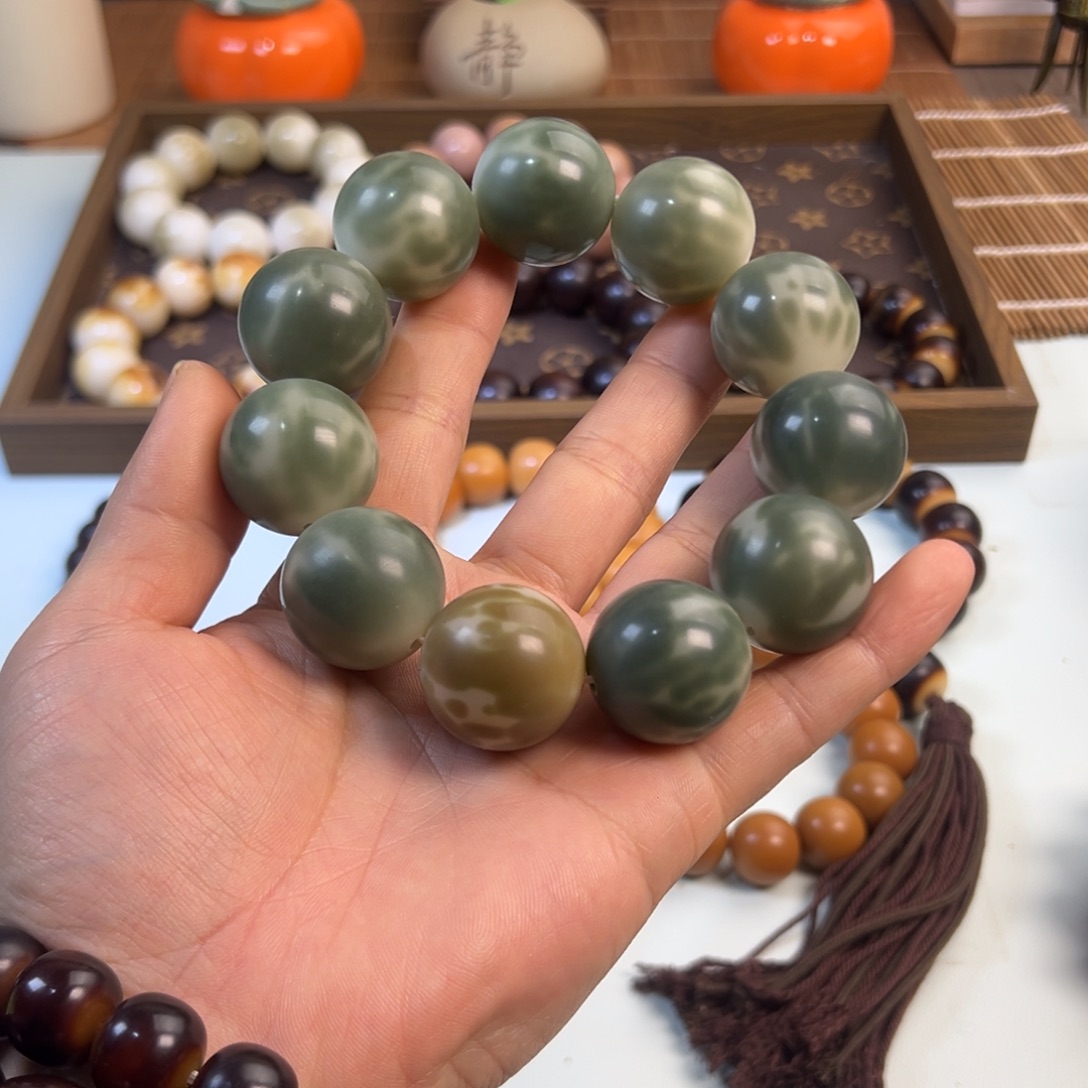烷***氮吊坠菩提根/象牙果绿瓜25mm