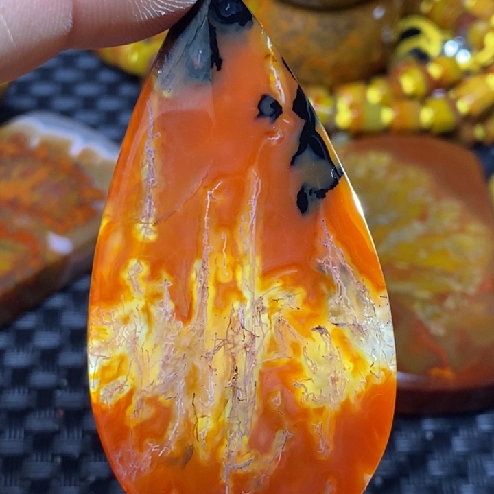 玛瑙/玉髓颈饰未镶嵌