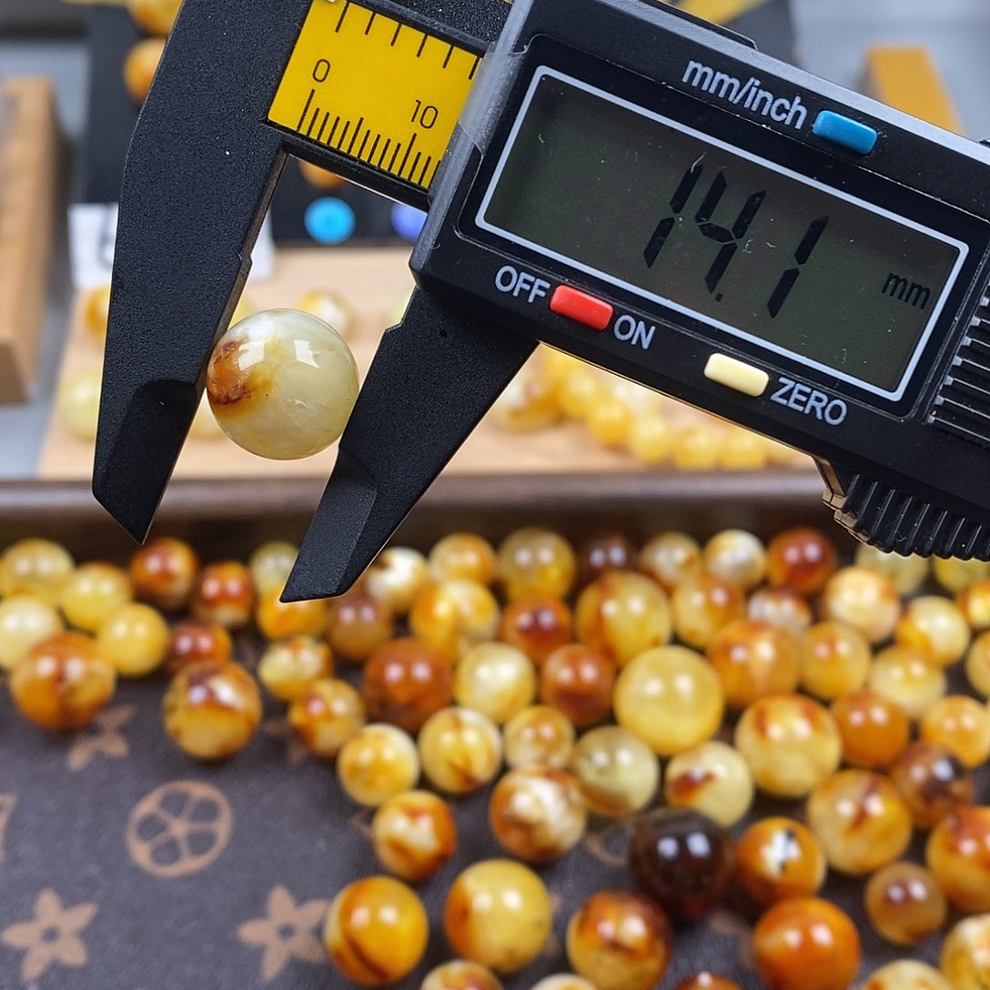 蜜蜡未镶嵌珠宝奇石蜜蜡