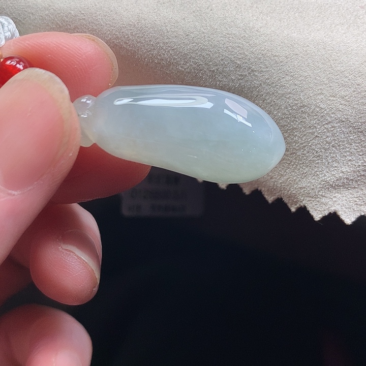 翡翠颈饰未镶嵌吊坠