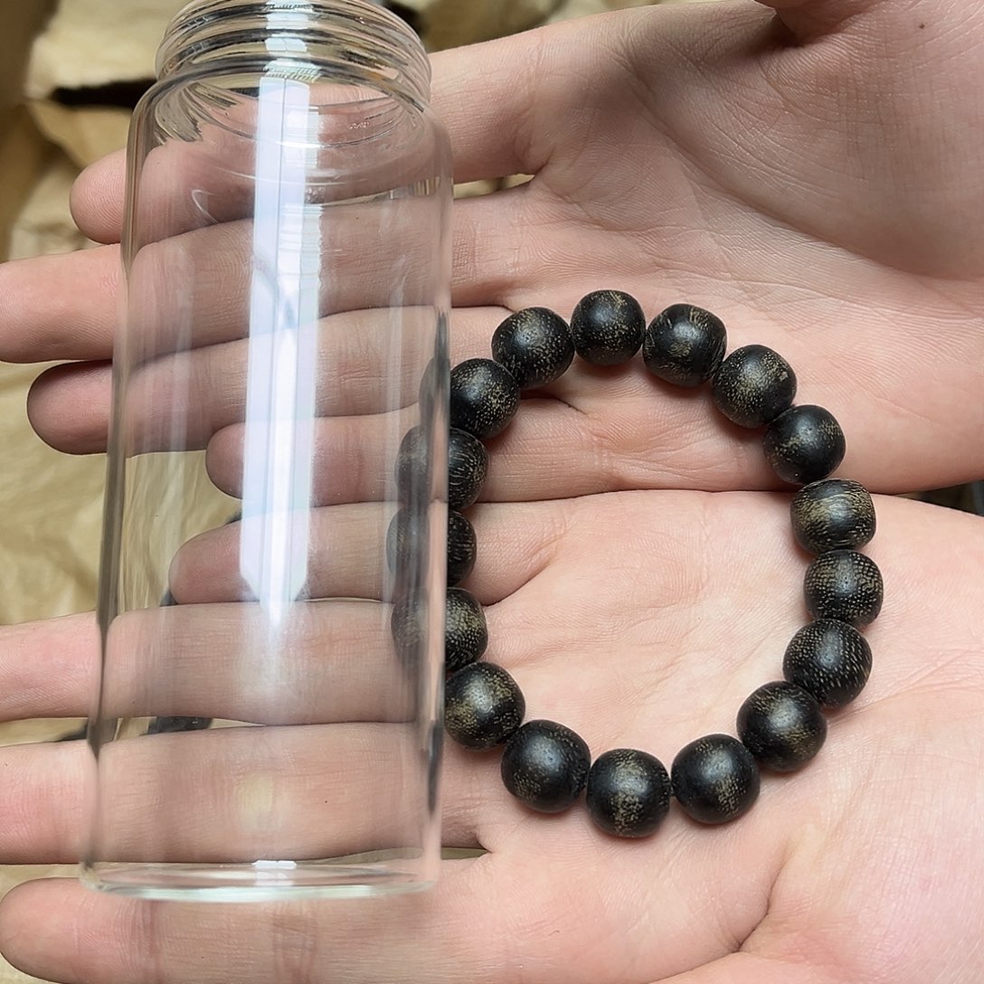 大叶紫檀（黑酸枝木类）