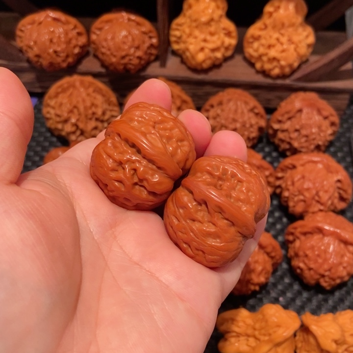 维***r文玩核桃把件36尺寸元宝0685