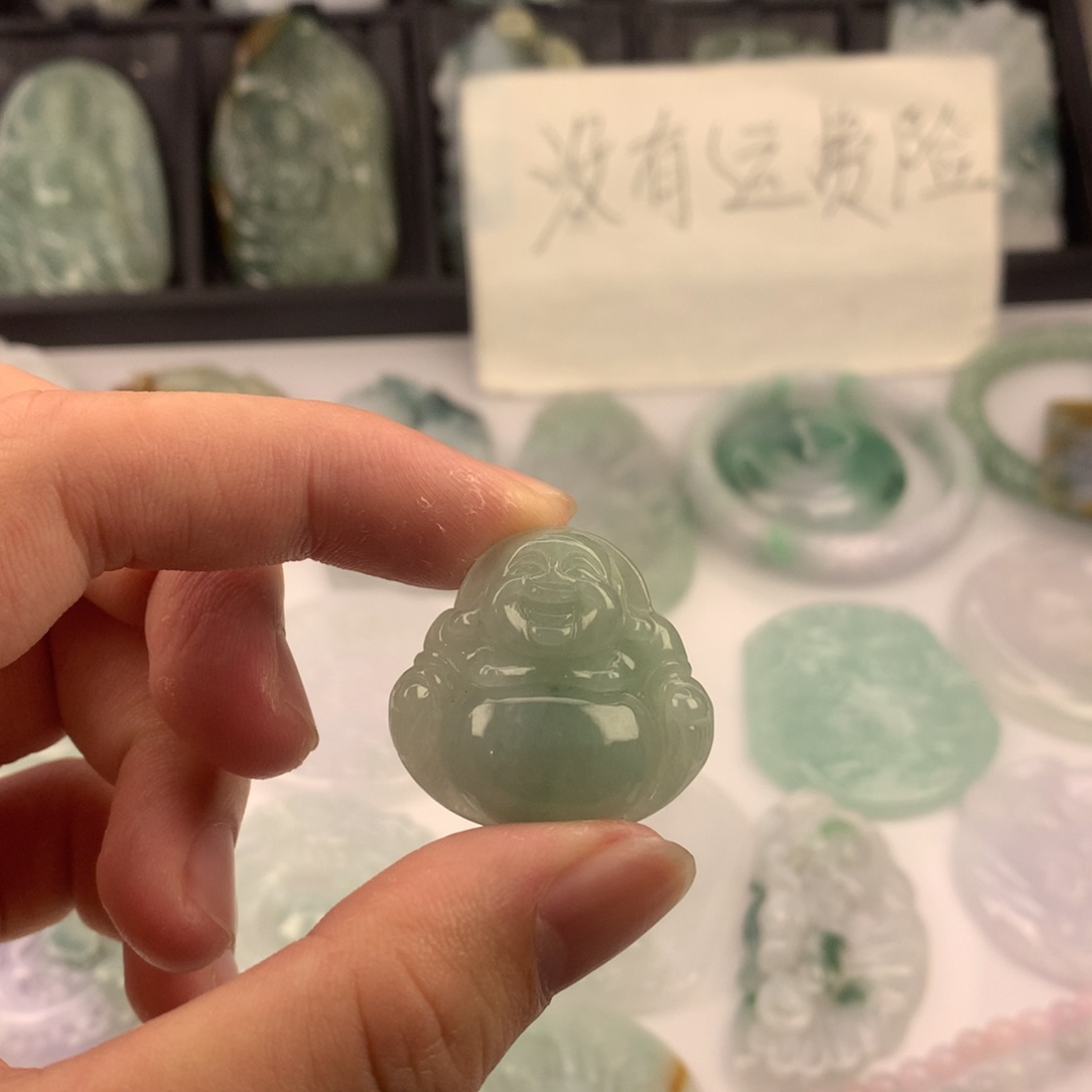 翡翠颈饰未镶嵌一