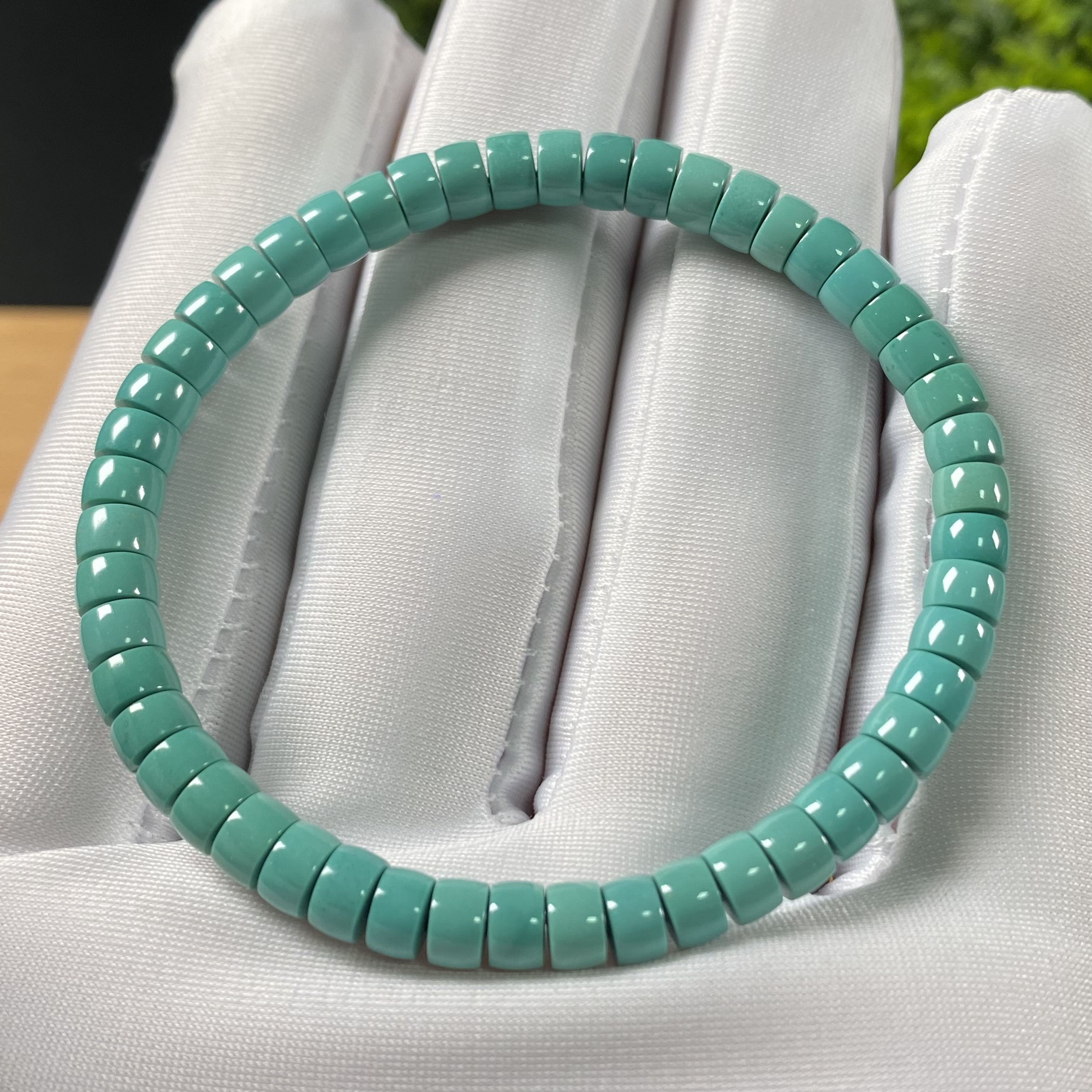 原矿绿松石直切手串 直径5mm，重8.13g，圈围15cm