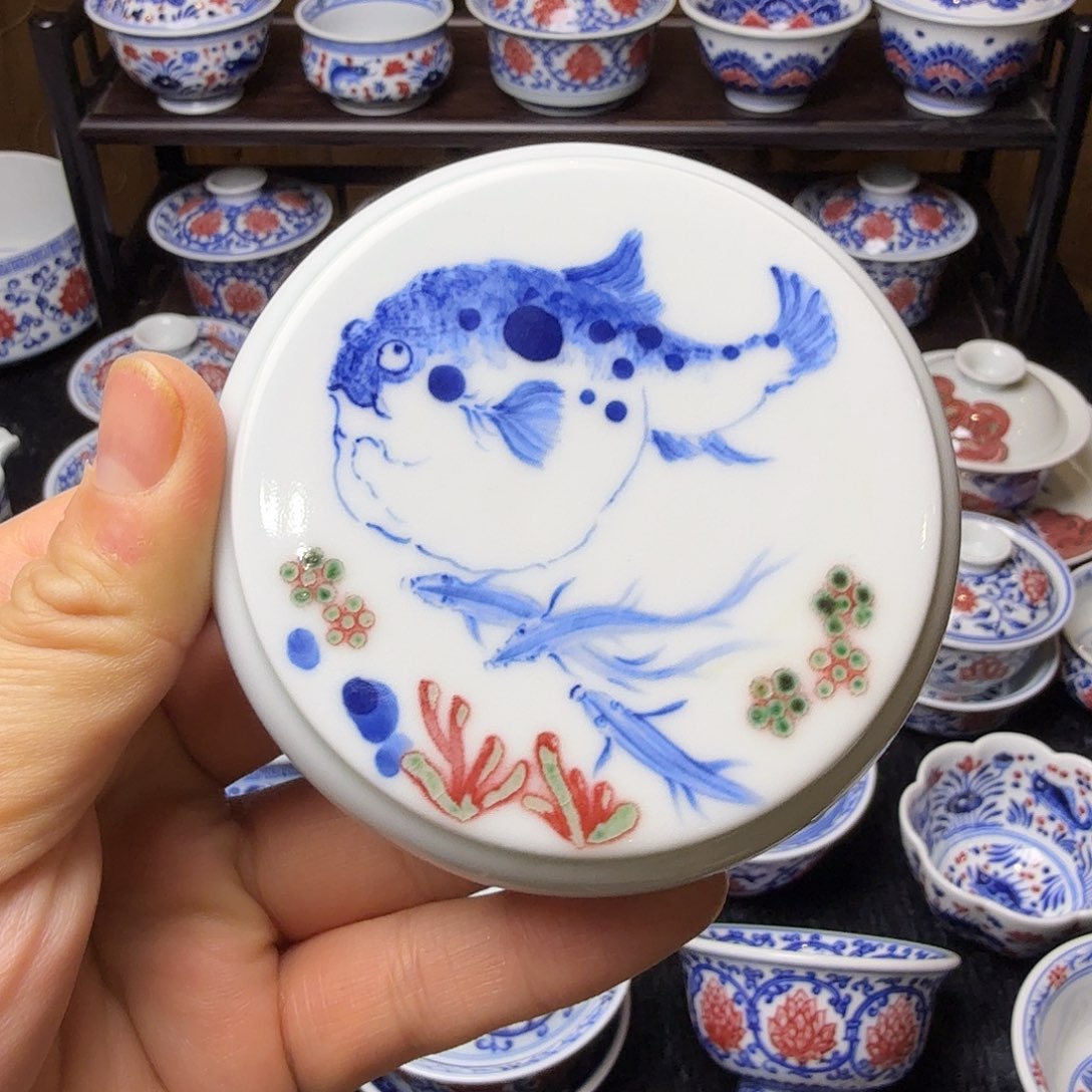 青花釉里红河豚盖置活动款