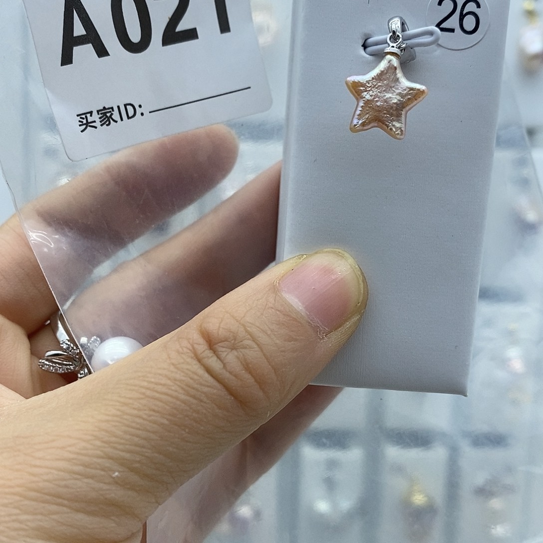 淡水珍珠颈饰钛钢