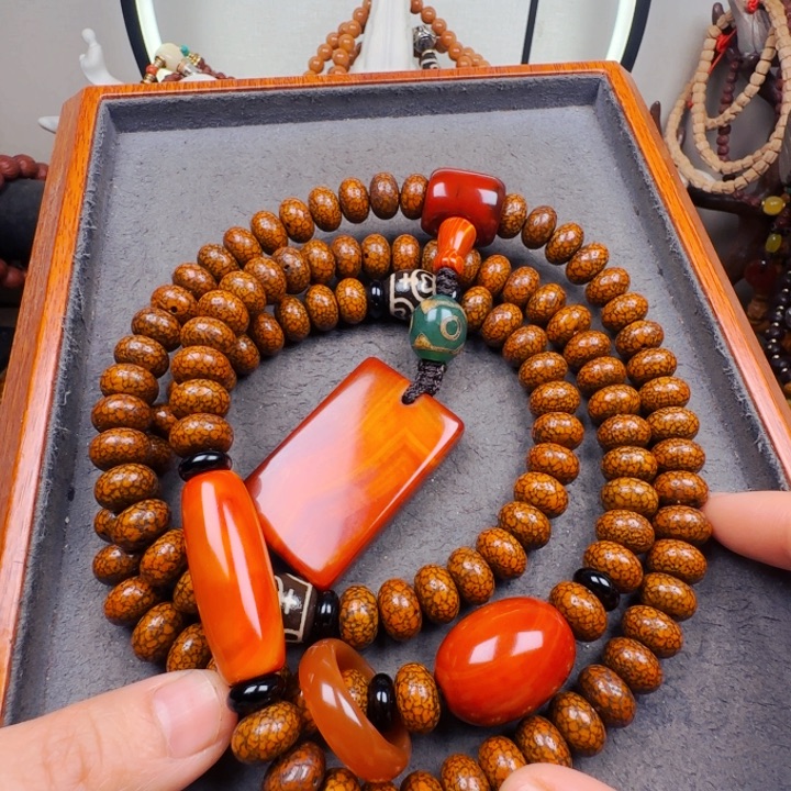 小***格星月菩提吊坠脖挂