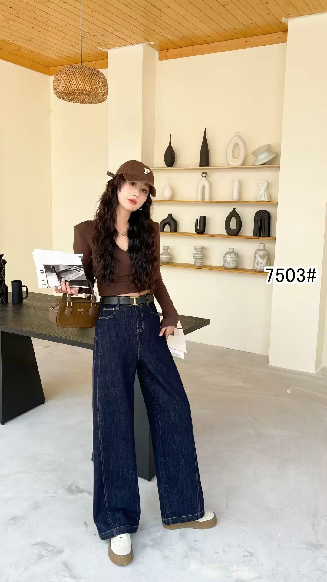 百搭休闲慵懒风直筒高腰牛仔裤