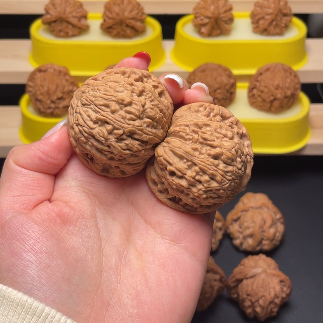 泰***）文玩核桃把件全品泥鳅背46