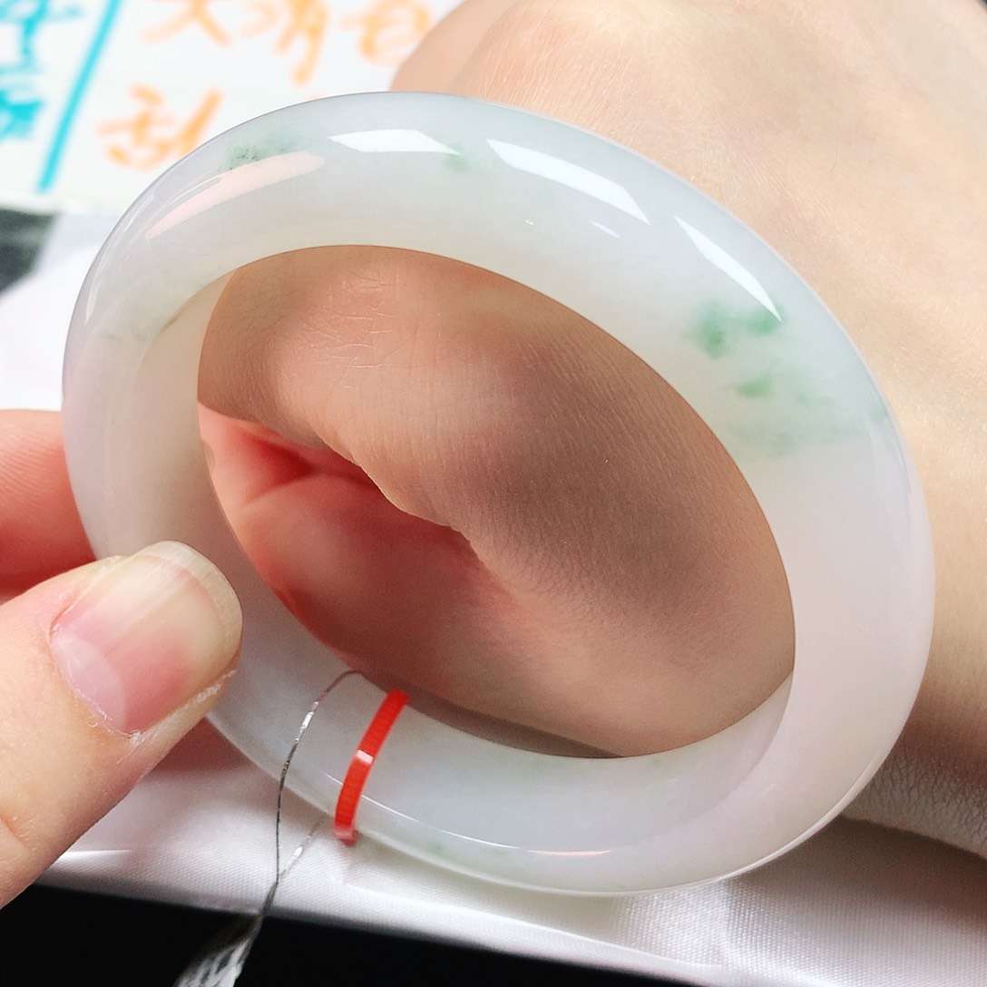 翡翠手镯未镶嵌56➕圈