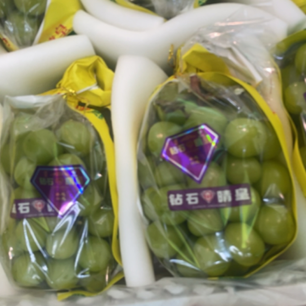钻石阳光玫瑰一串