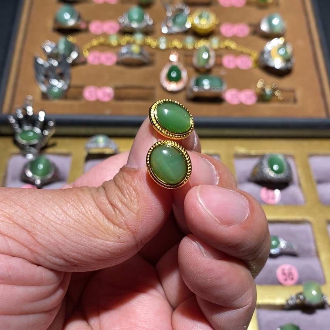 和田玉（碧玉）戒指未镶嵌