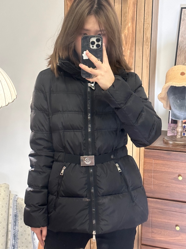 99新 MONCLER 盟可睐/蒙口/黑色收腰滑雪羽绒服 4码 GM002303