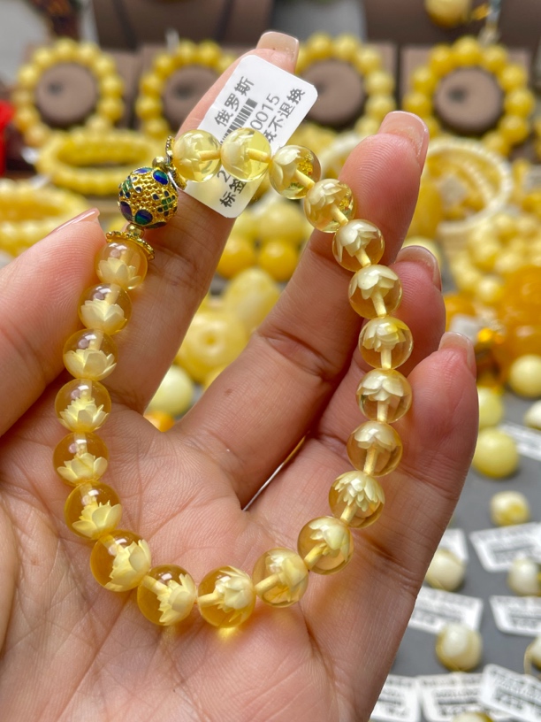 天然原矿琥珀蜜蜡阴雕手串尺寸8mm