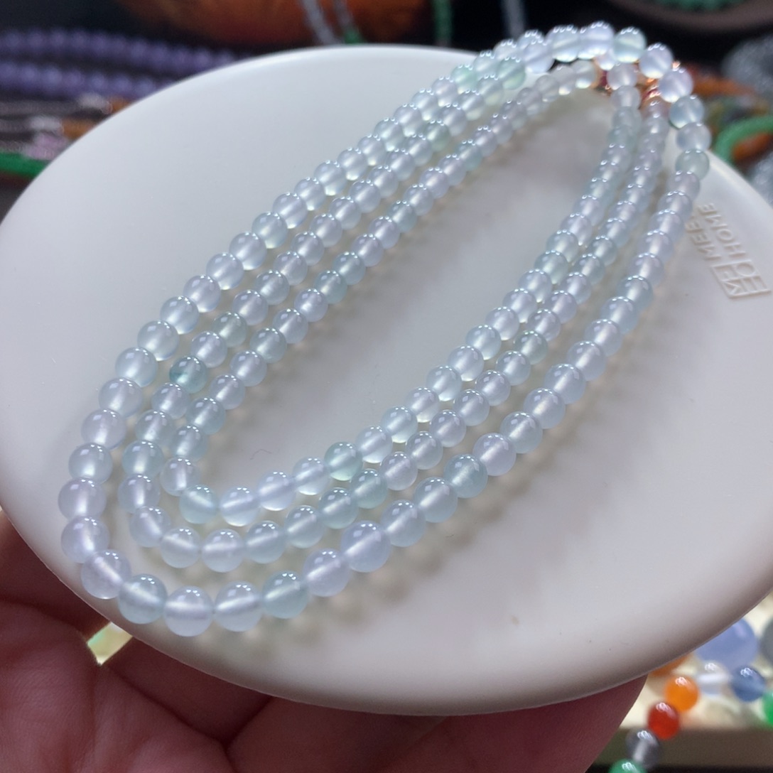 翡翠未镶嵌颈饰翡翠玻璃钢冰茅台白飘花卡4.10～5.30+