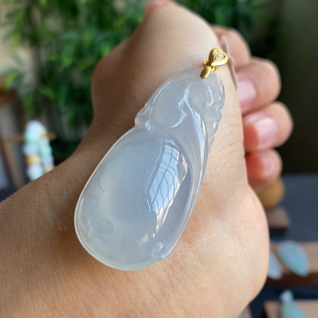 【闪购商品】颈饰18K金镶嵌翡翠29