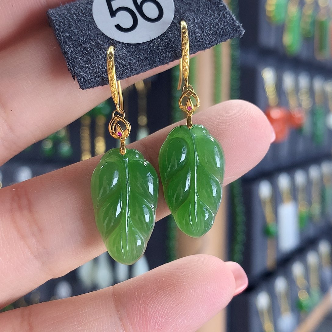 和田玉耳饰18K金镶嵌56