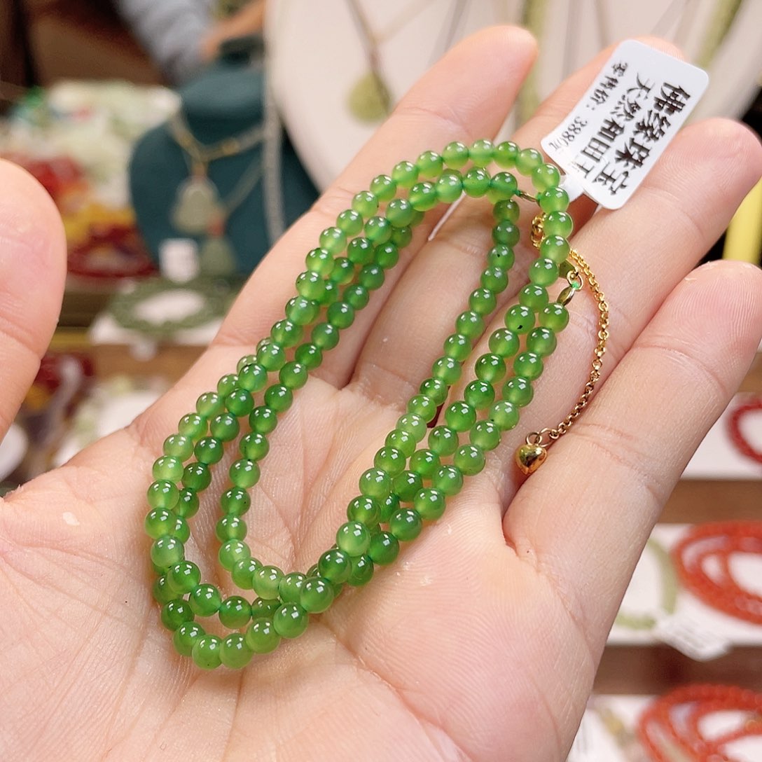 和田玉手链未镶嵌潘***月4