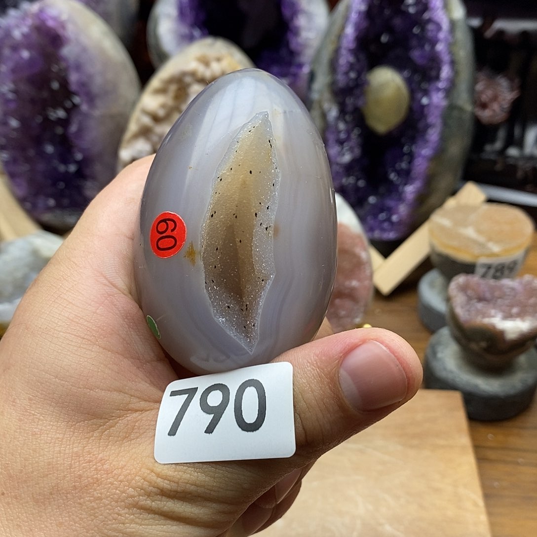 紫晶摆件未镶嵌全抛玛瑙龙蛋