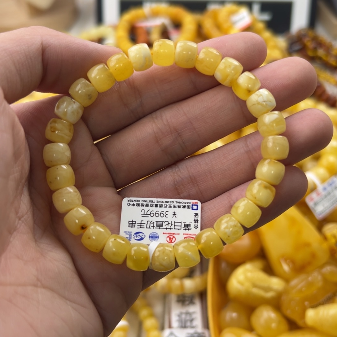 琥珀珠宝奇石未镶嵌