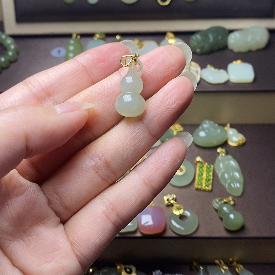 和田玉颈饰银S925镶嵌