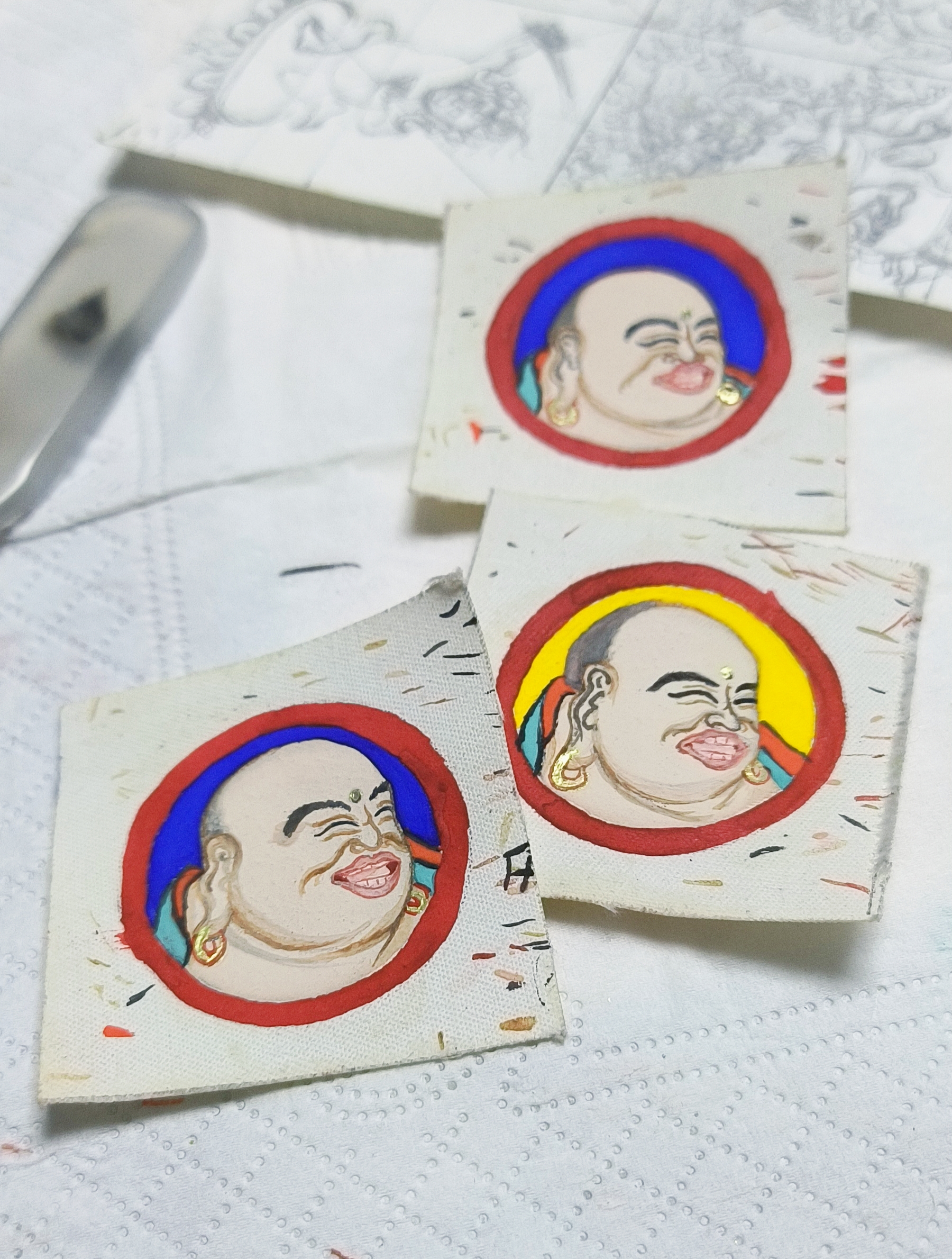 非金属亚克力吊坠 纯手绘三厘米圆卡弥勒 真金绘制