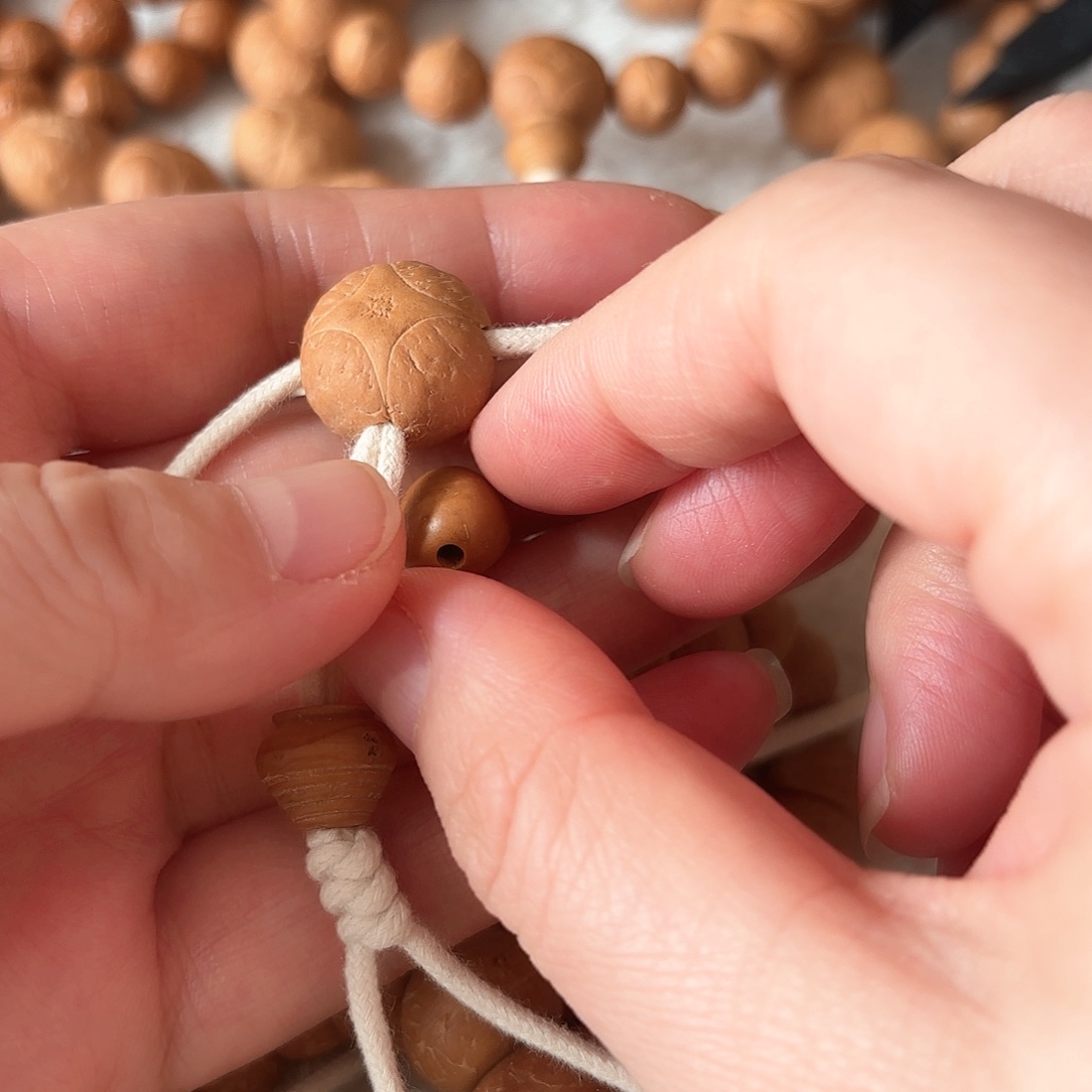 凤眼菩提手串天***。麒麟三通龙塔