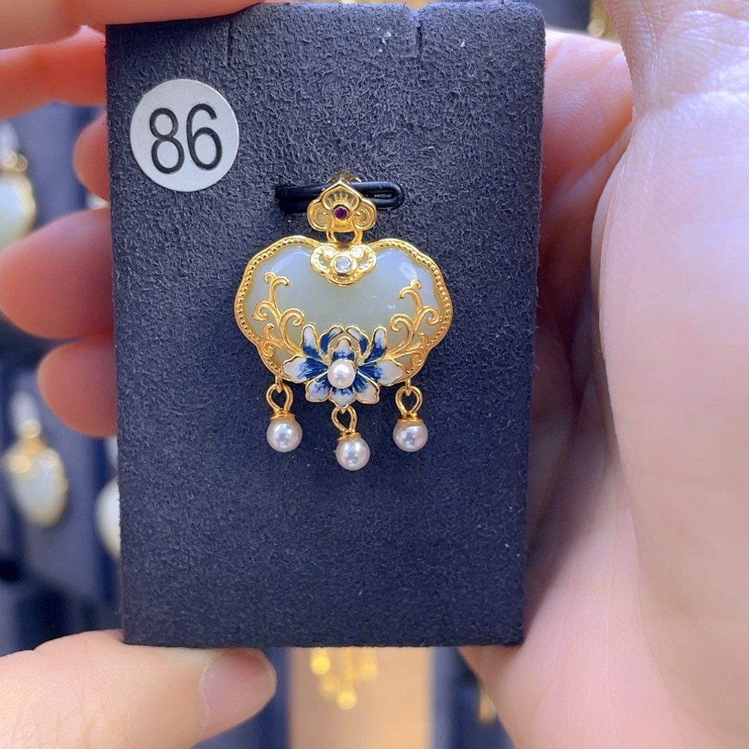 和田玉颈饰银S925镀金镶嵌