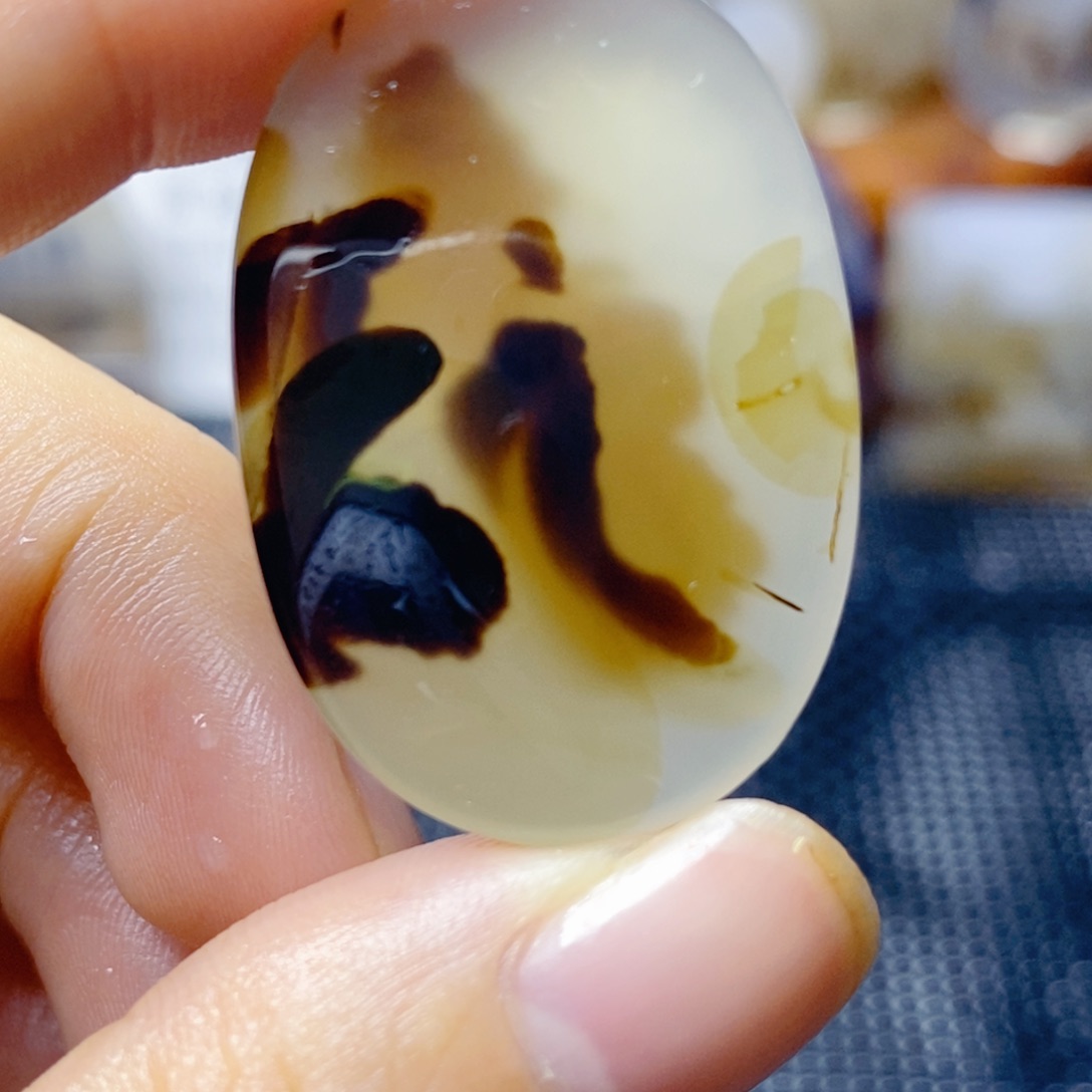 玛瑙/玉髓未镶嵌珠宝奇石