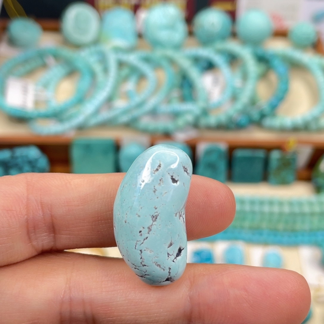 绿松石未镶嵌挂件