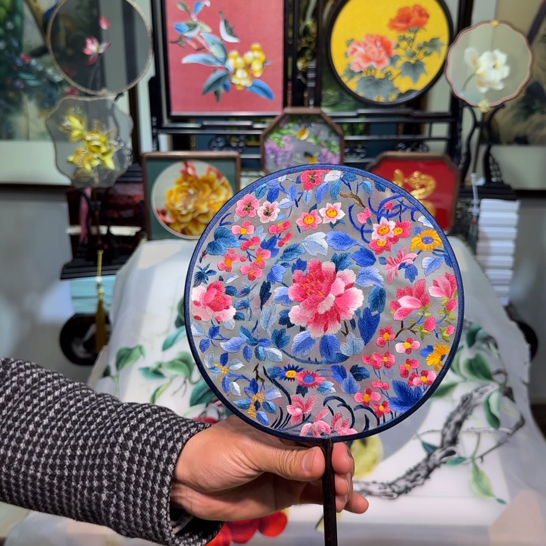 刺绣刺绣工艺精湛